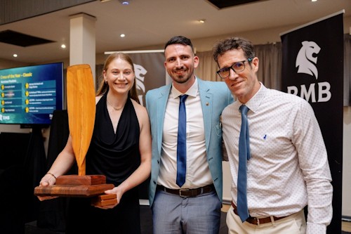 Paige Badenhorst winning Crew of the Year Ben Burnand Rowsa president with John Smith 2012 Olympic gold medalist