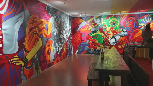 gallery zaza here and now